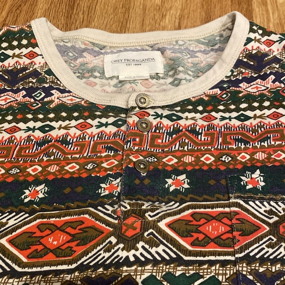 Obey t-shirt - Picture 3 of 6